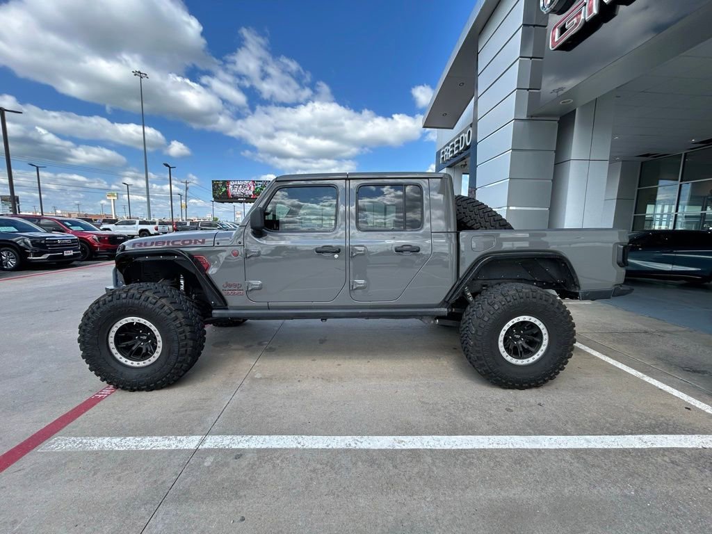 Used 2022 Jeep Gladiator Rubicon w/ Trailer Tow Package AWD/4WD image 2