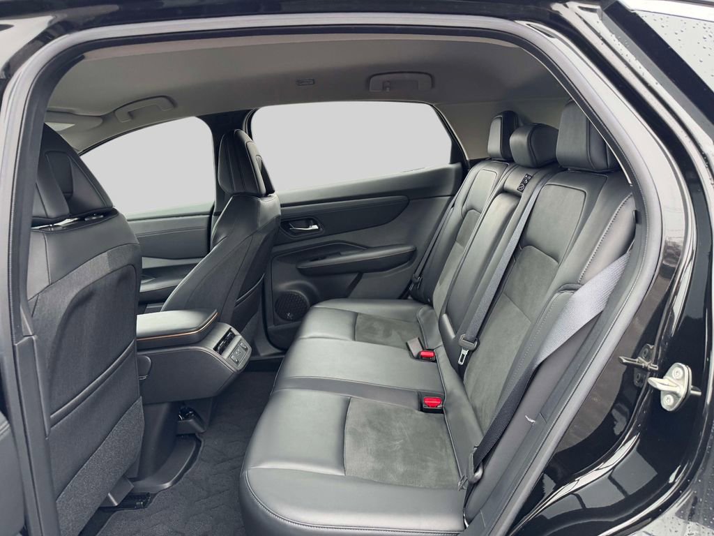 Certified 2024 Nissan Ariya FWD image 10