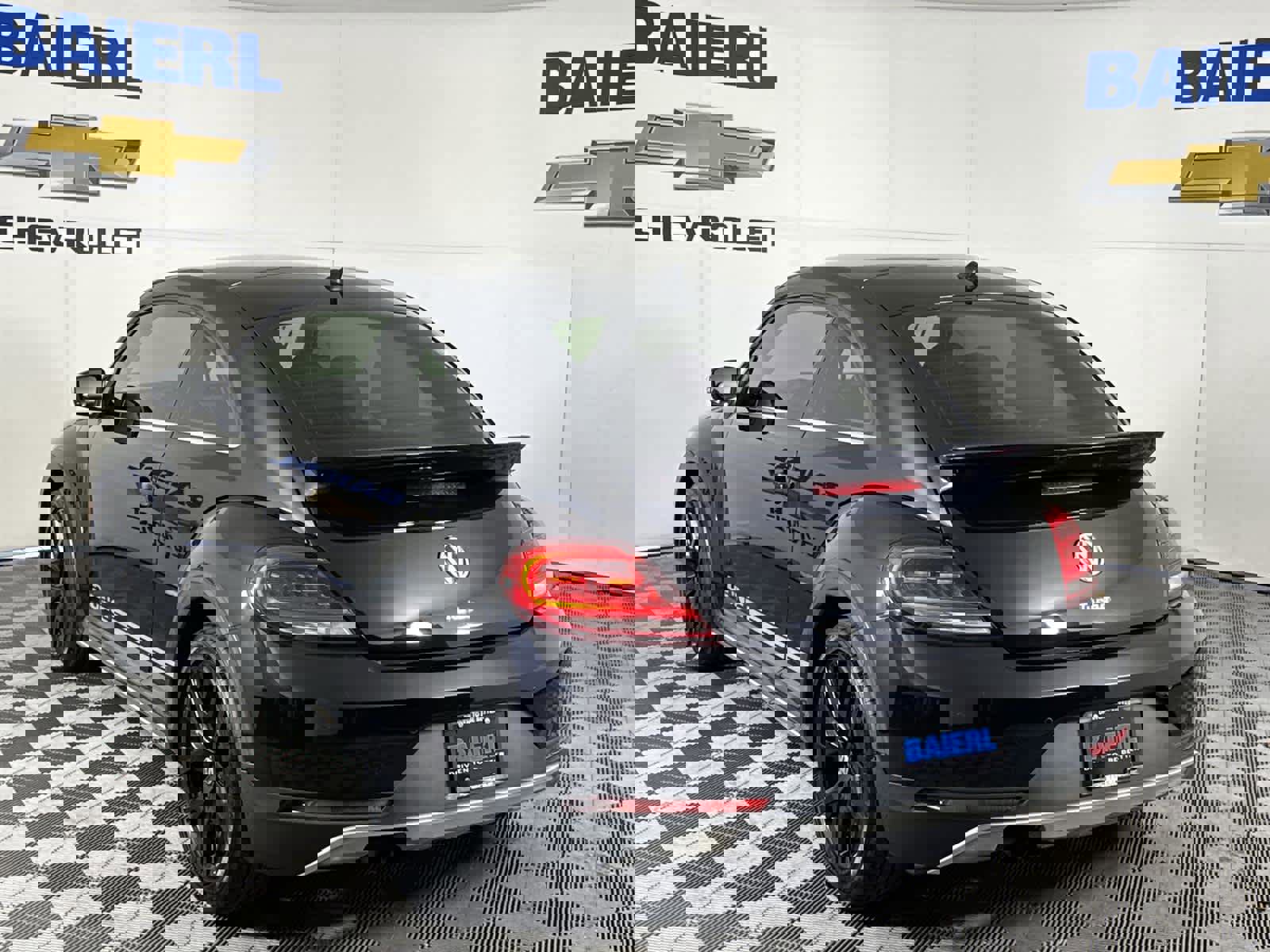 Used 2016 Volkswagen Beetle 1.8T Dune image 3