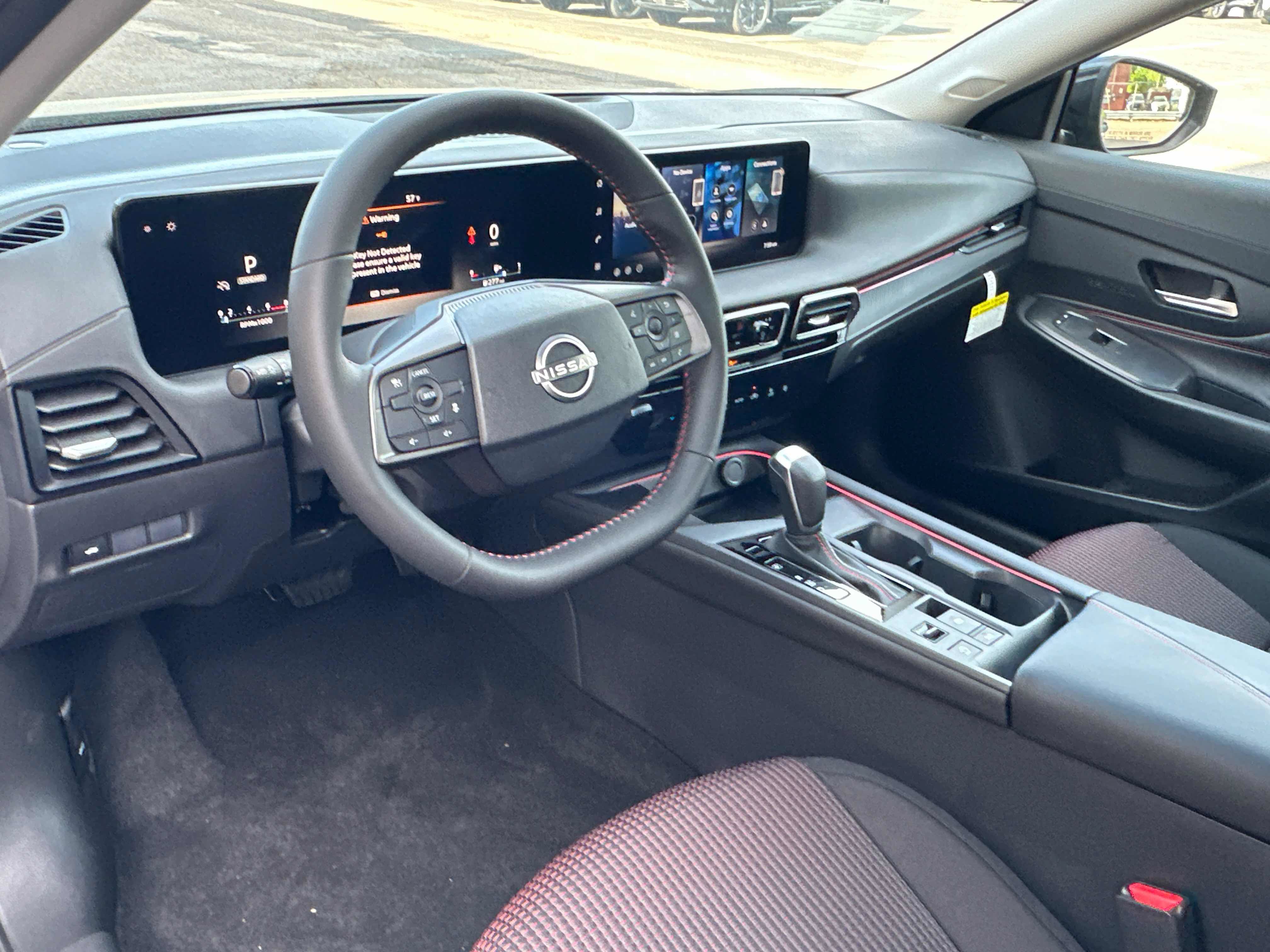 New 2026 Nissan Sentra SR w/ Floor Mat Package FWD image 31