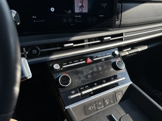 Used 2025 Hyundai Santa Fe Limited image 23