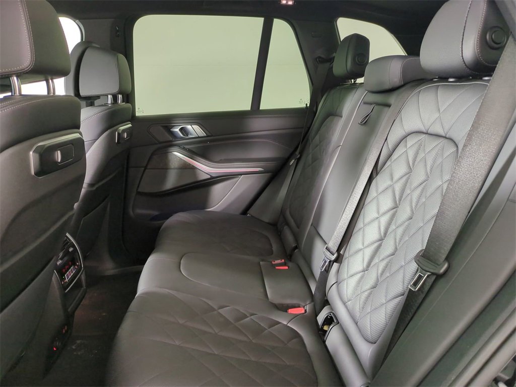 Used 2025 BMW X5 sDrive40i image 14
