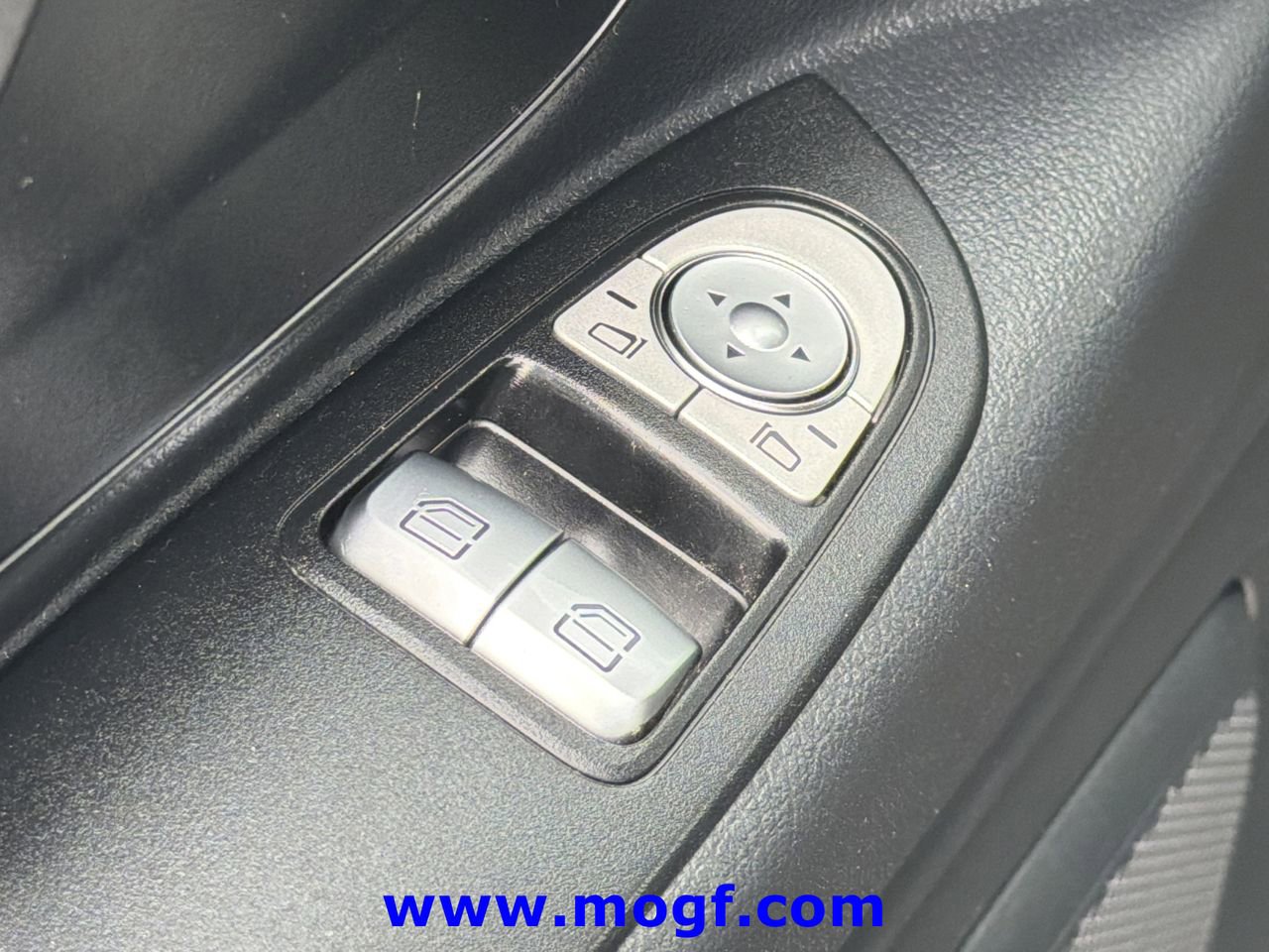 Used 2023 Mercedes-Benz Metris image 15