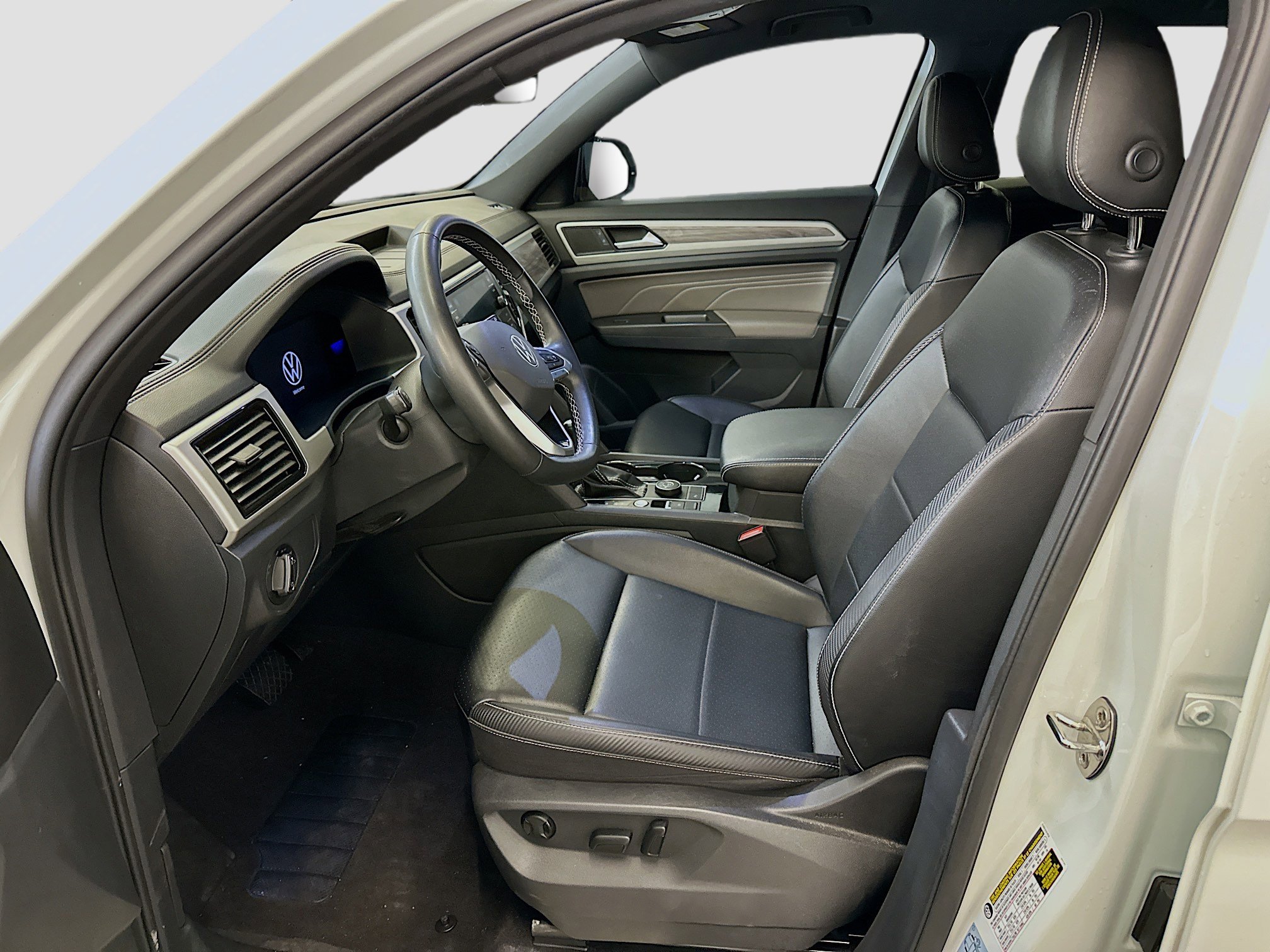 Used 2022 Volkswagen Atlas Cross Sport SE image 13
