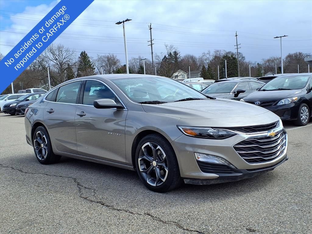 Used 2022 Chevrolet Malibu LT image 3