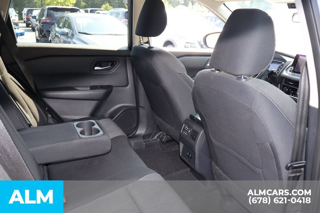 Used 2024 Nissan Rogue SV FWD image 23