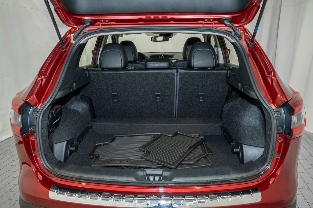 Certified 2022 Nissan Rogue Sport SL w/ Premium Package image 6