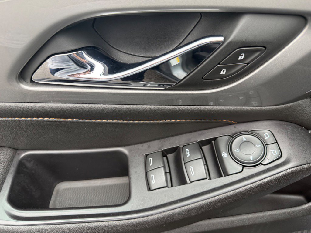 Used 2018 Chevrolet Traverse LT w/ LPO, Floor Liner Package image 16