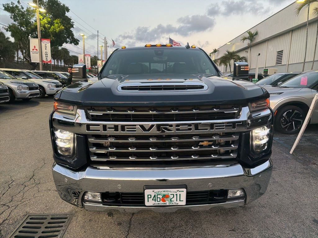Used 2021 Chevrolet Silverado 3500 LTZ w/ LTZ Plus Package AWD/4WD video 2