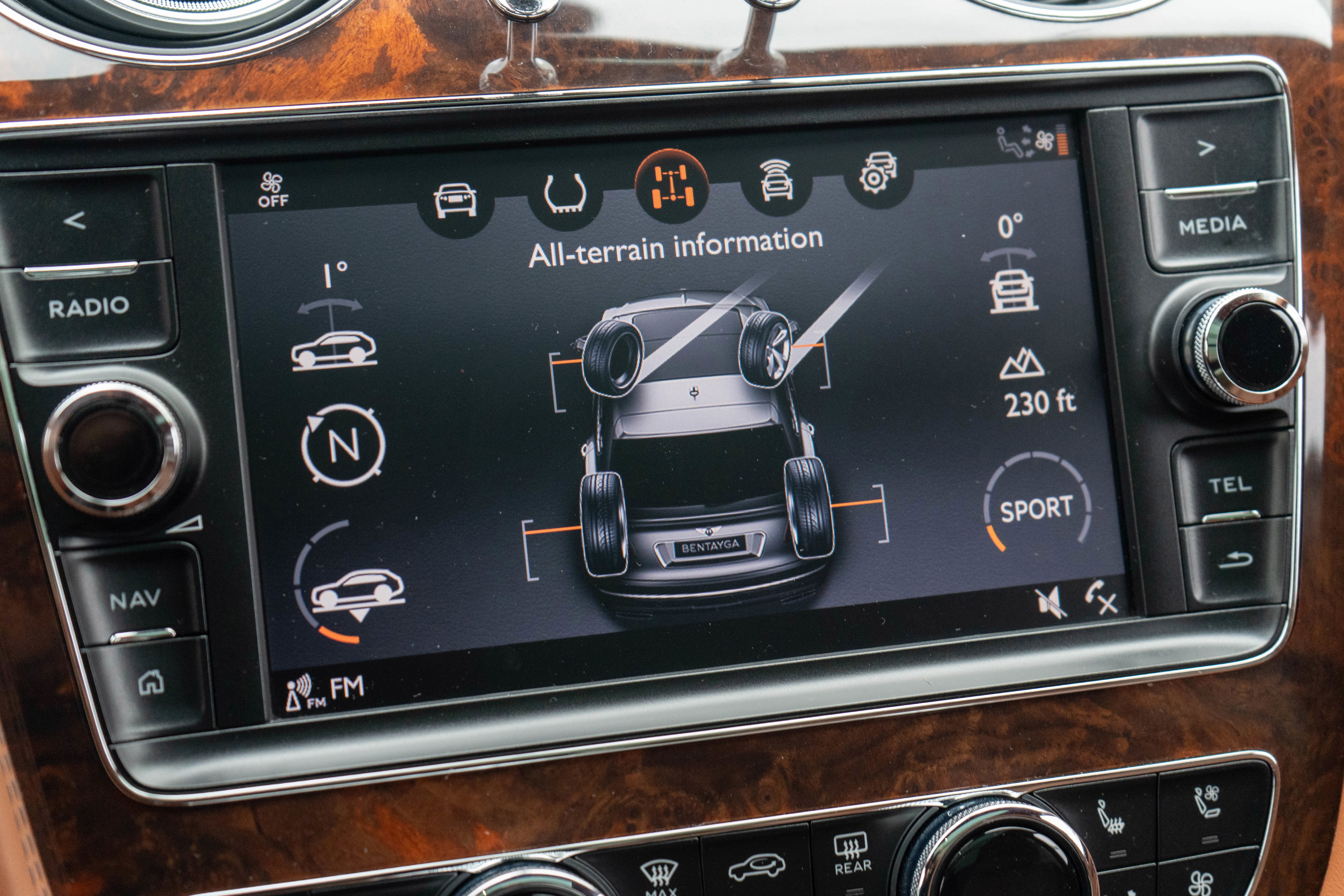 Used 2017 Bentley Bentayga image 20