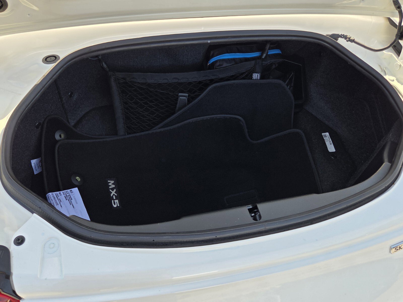 Used 2023 MAZDA MX-5 Miata Grand Touring RWD image 12
