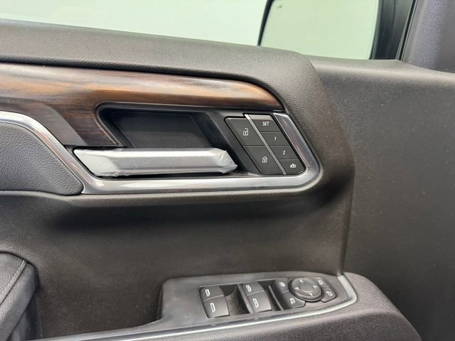 Used 2025 GMC Sierra 1500 SLT image 34