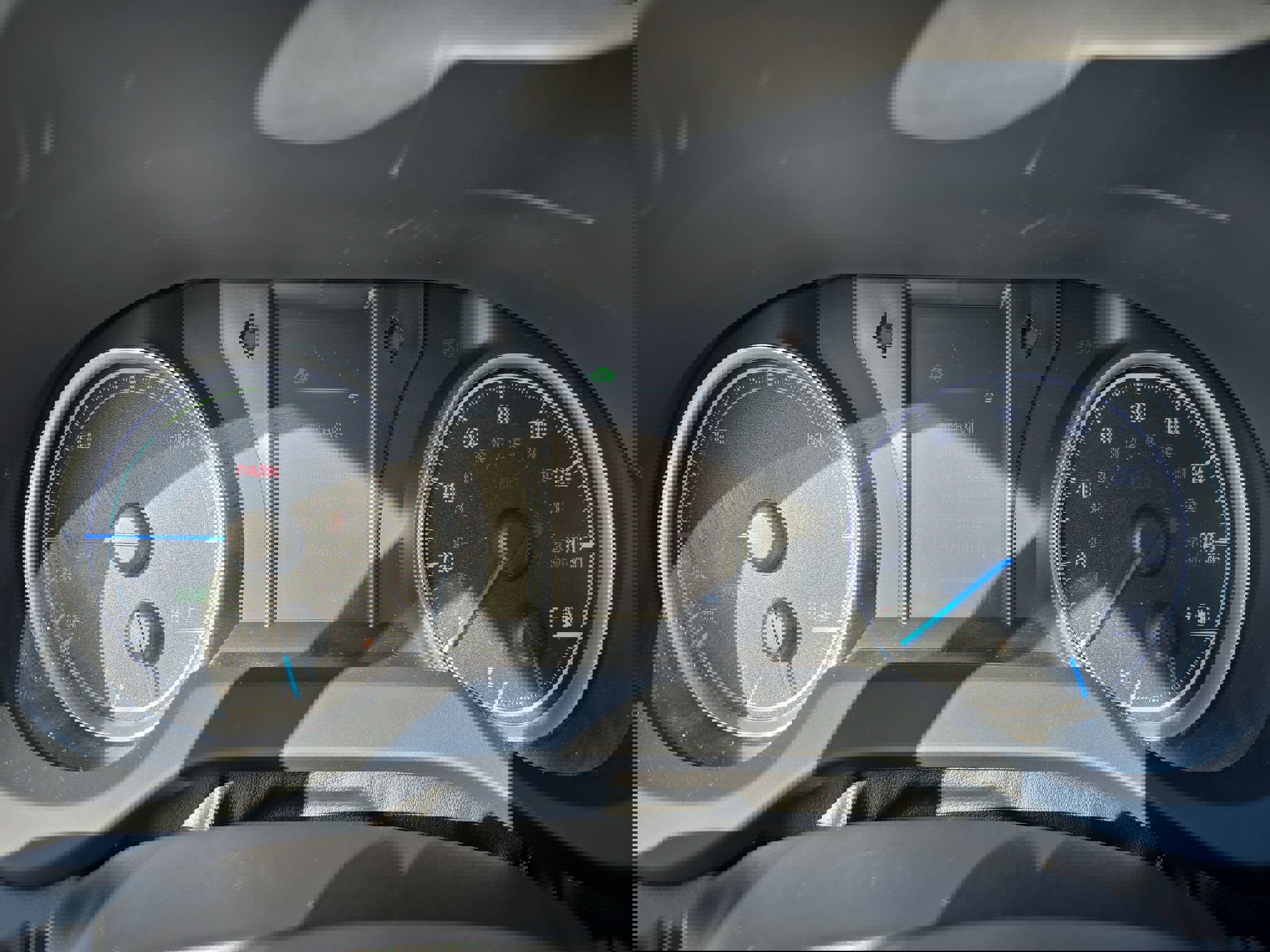 Used 2021 Toyota Venza LE image 18