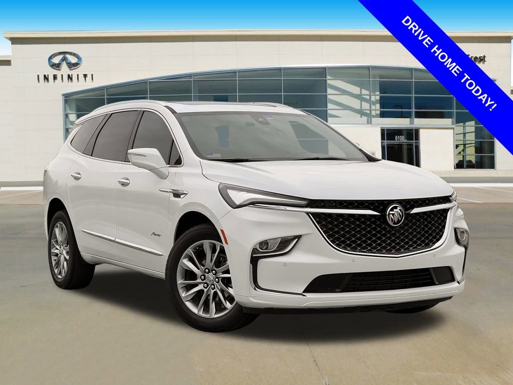 Used 2023 Buick Enclave Avenir image 1
