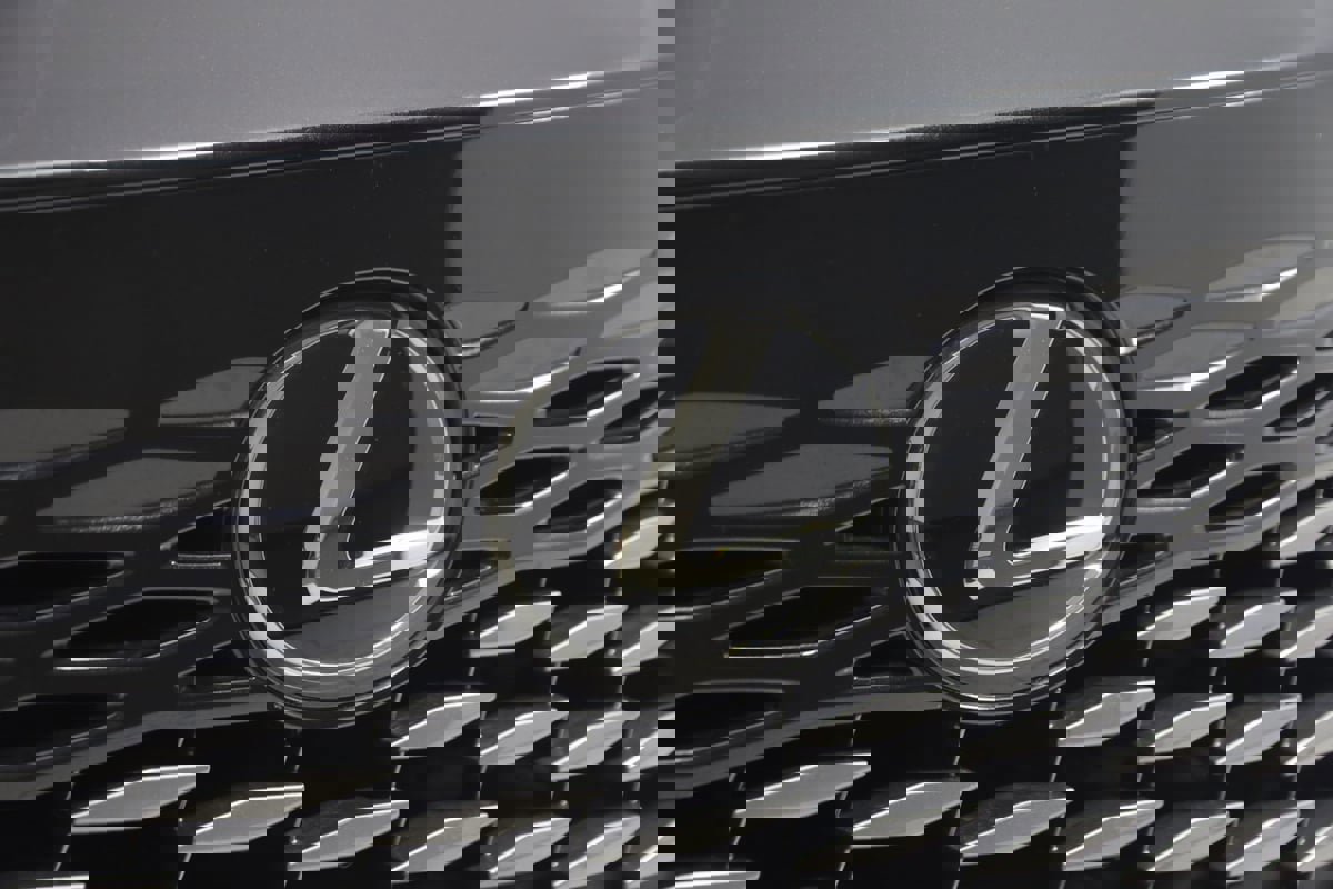 Used 2023 Lexus RX 350 Premium image 16