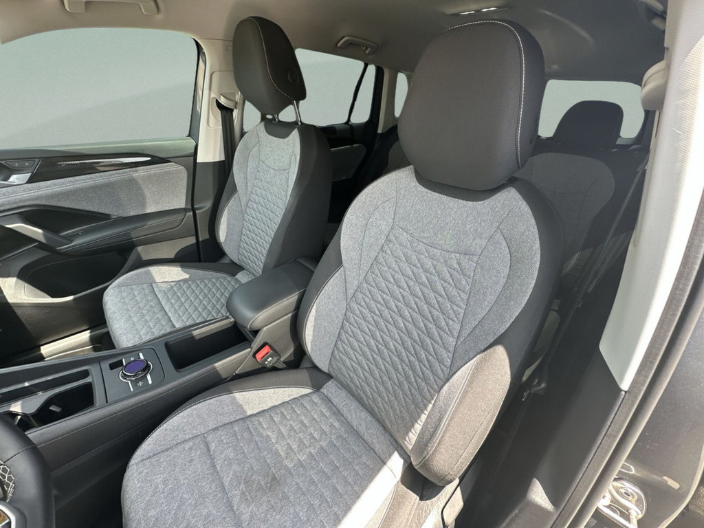 Used 2025 Volkswagen Tiguan S FWD image 22