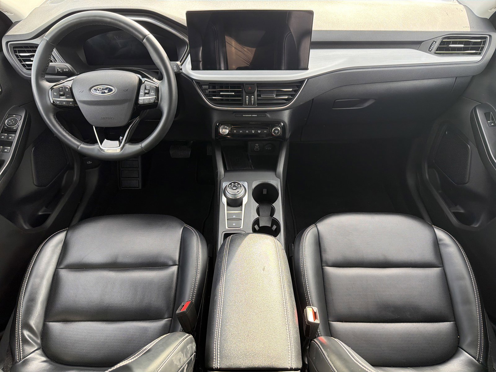 Used 2024 Ford Escape Platinum image 10