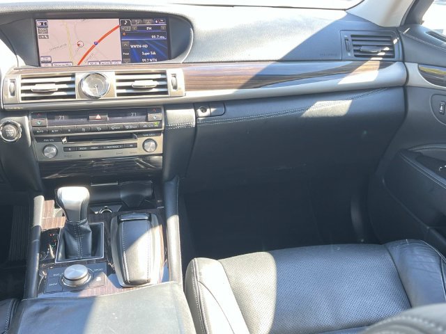 Used 2014 Lexus LS 460 w/ Comfort Package RWD image 14