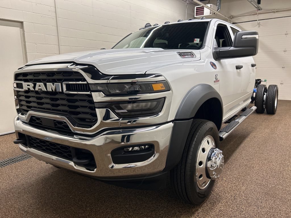 New 2026 RAM 5500 Tradesman AWD/4WD image 5