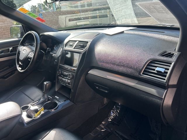 Used 2018 Ford Explorer XLT w/ Equipment Group 202A image 31
