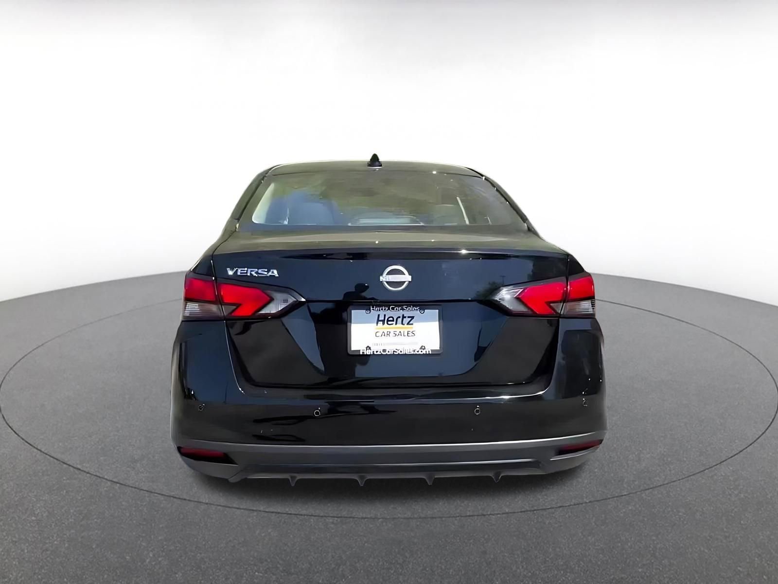 Used 2025 Nissan Versa SV FWD image 12