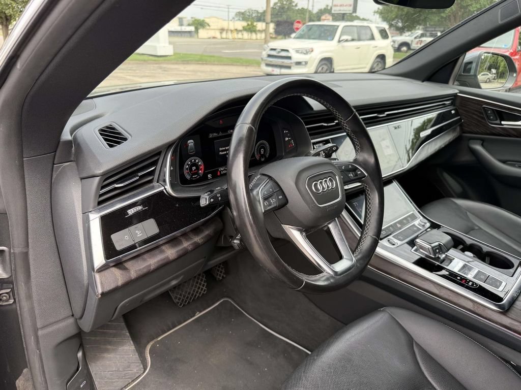 Used 2021 Audi Q8 Premium Plus w/ Premium Plus Package AWD/4WD image 11