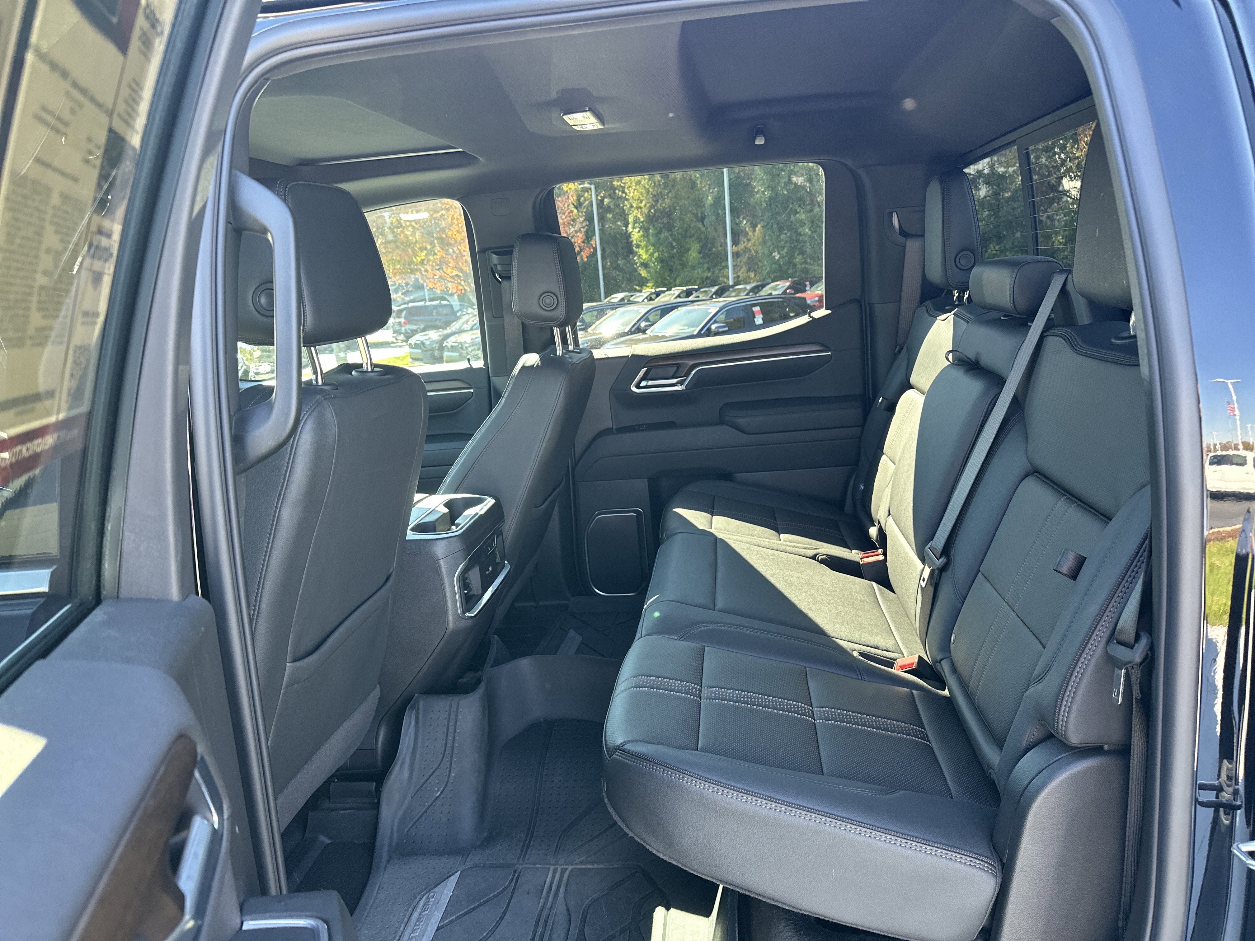 Used 2024 Chevrolet Silverado 1500 High Country w/ High Country Premium Package image 31