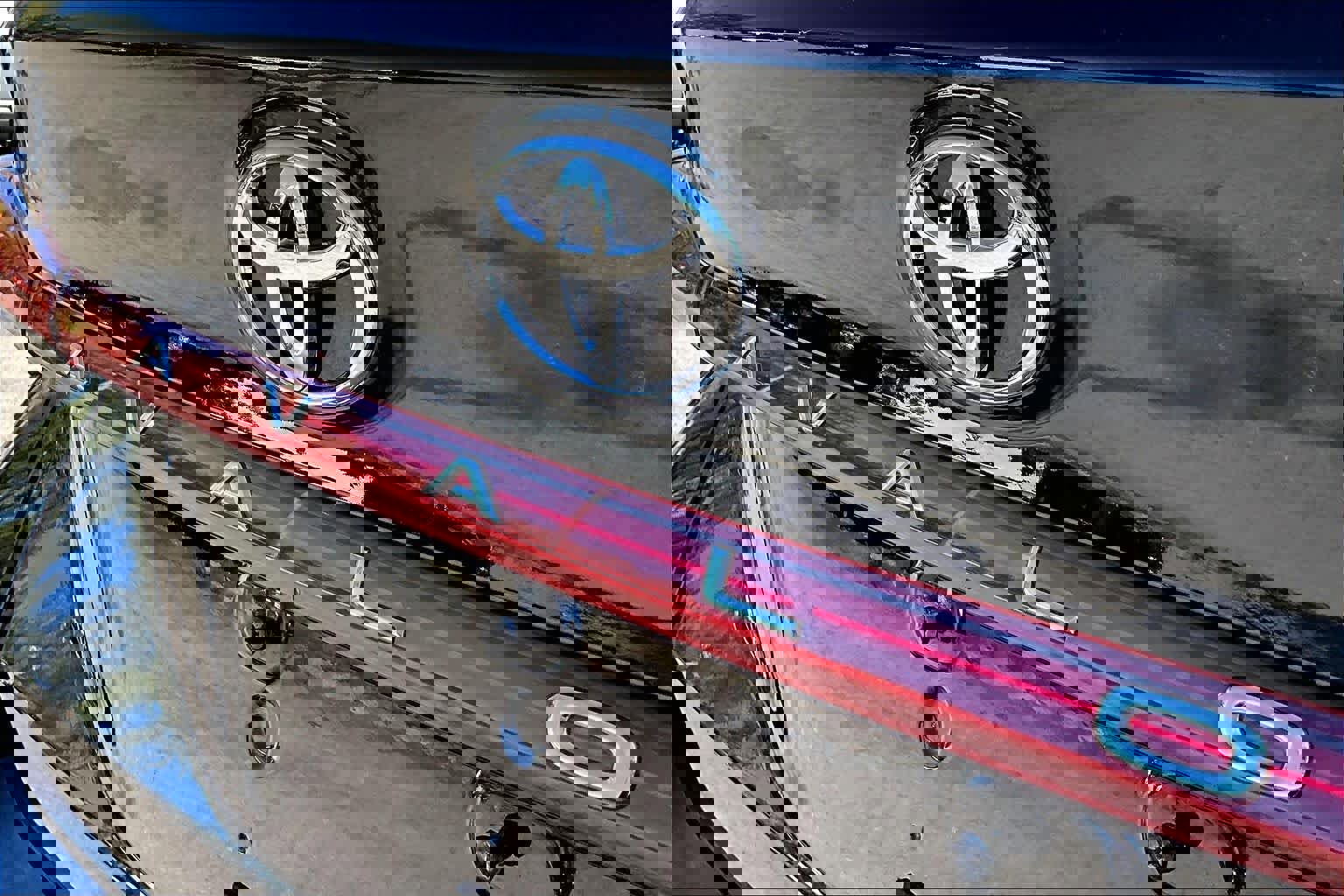 Used 2022 Toyota Avalon XLE image 30