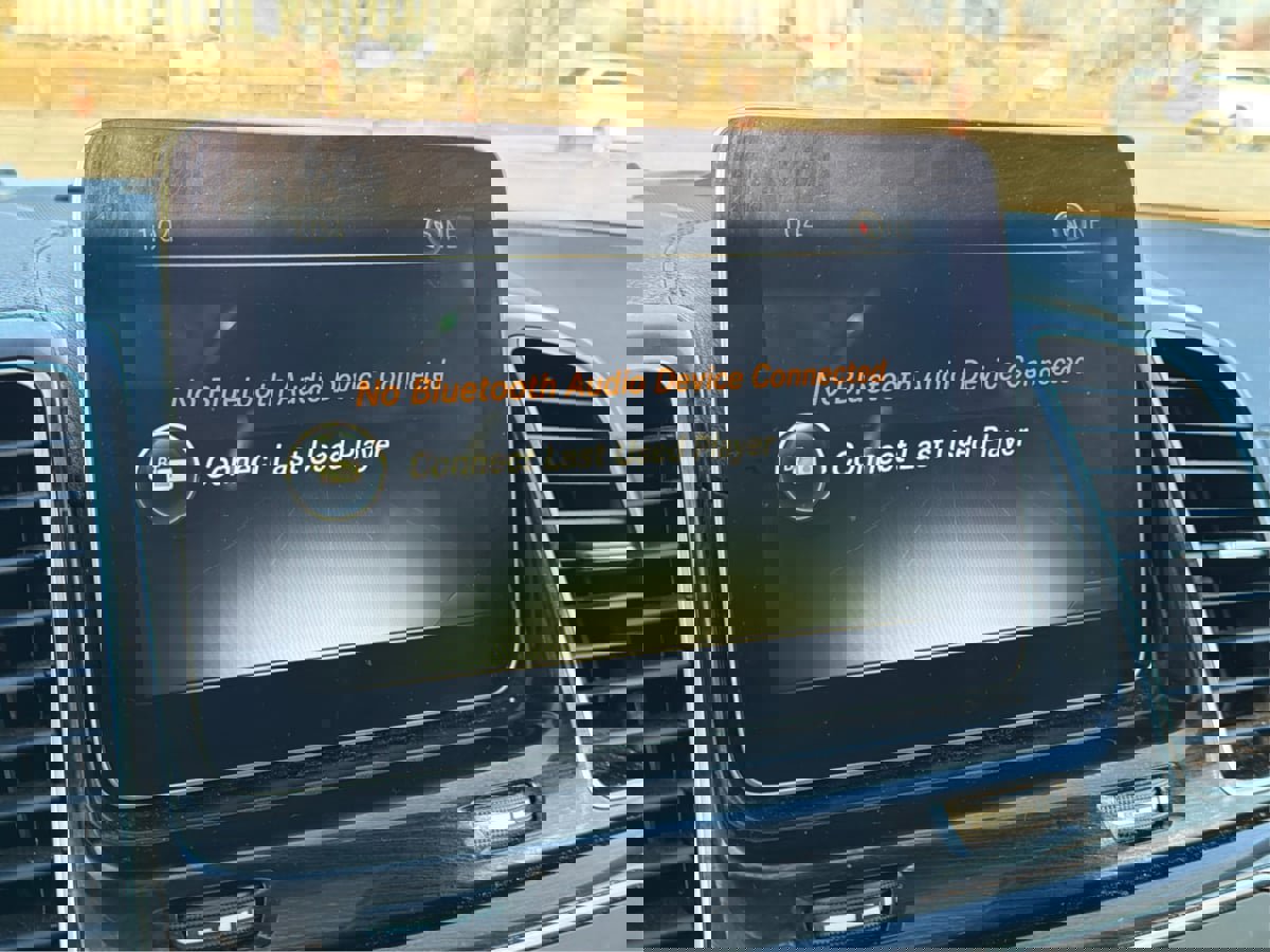 Used 2018 Mercedes-Benz GLS 550 4MATIC w/ Driver Assistance Package image 41