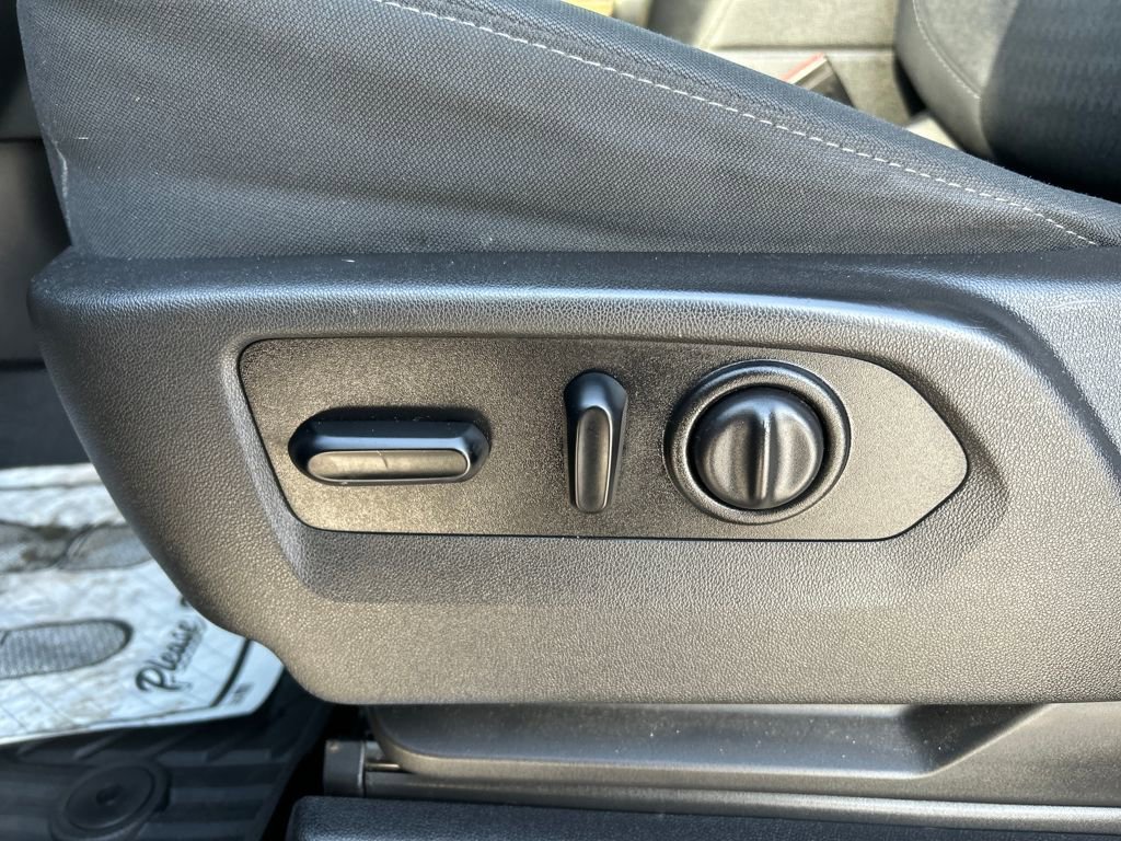 Certified 2021 Chevrolet Silverado 1500 LT Trail Boss w/ Convenience Package II image 23