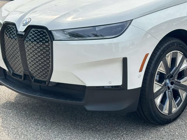 Certified 2025 BMW iX xDrive50 w/ Convenience Package AWD/4WD image 13
