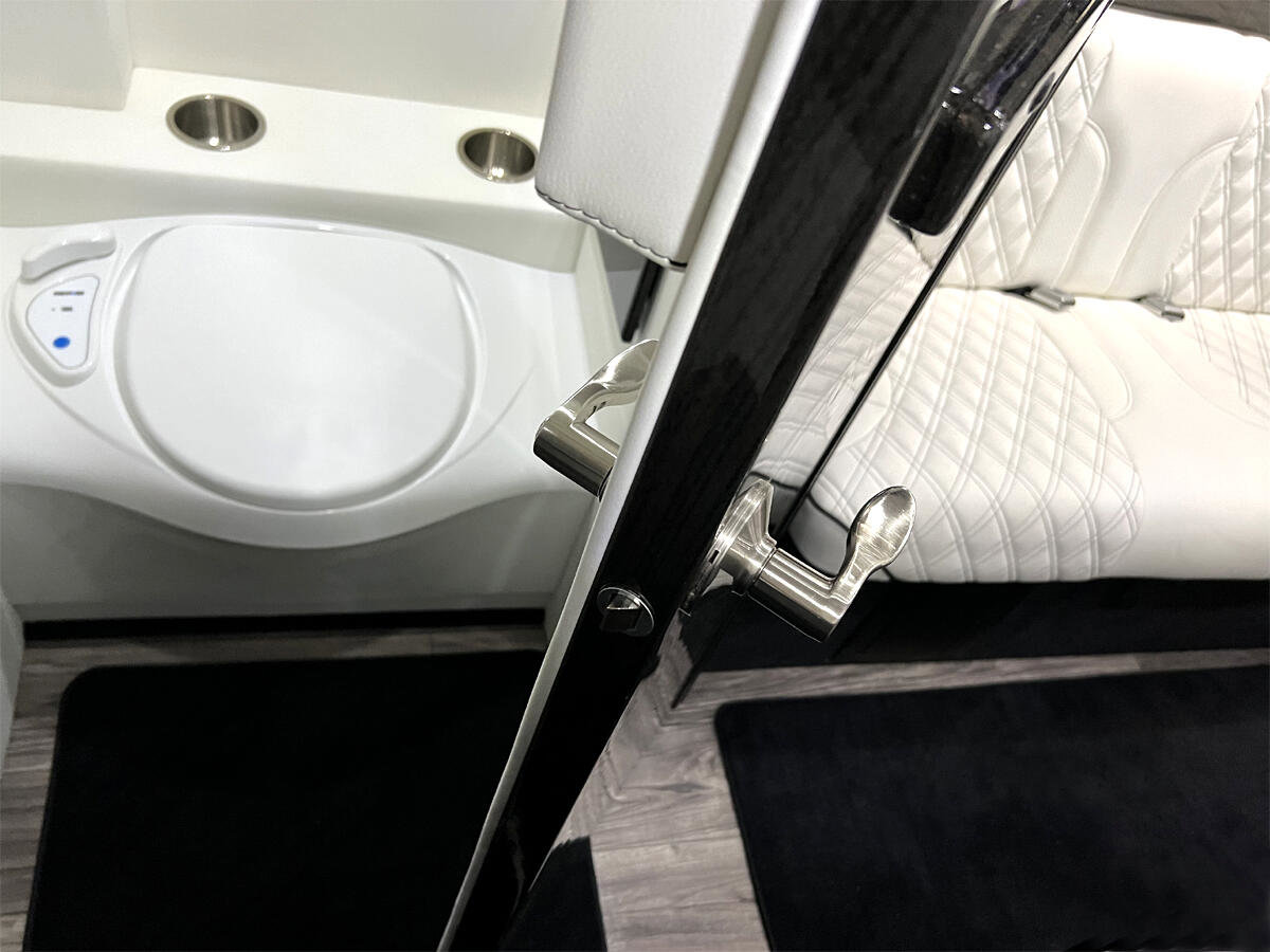 Used 2024 Mercedes-Benz Sprinter 3500 image 11