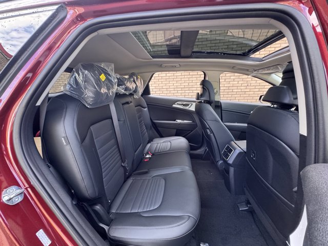 New 2025 Kia Sportage SX AWD/4WD image 28