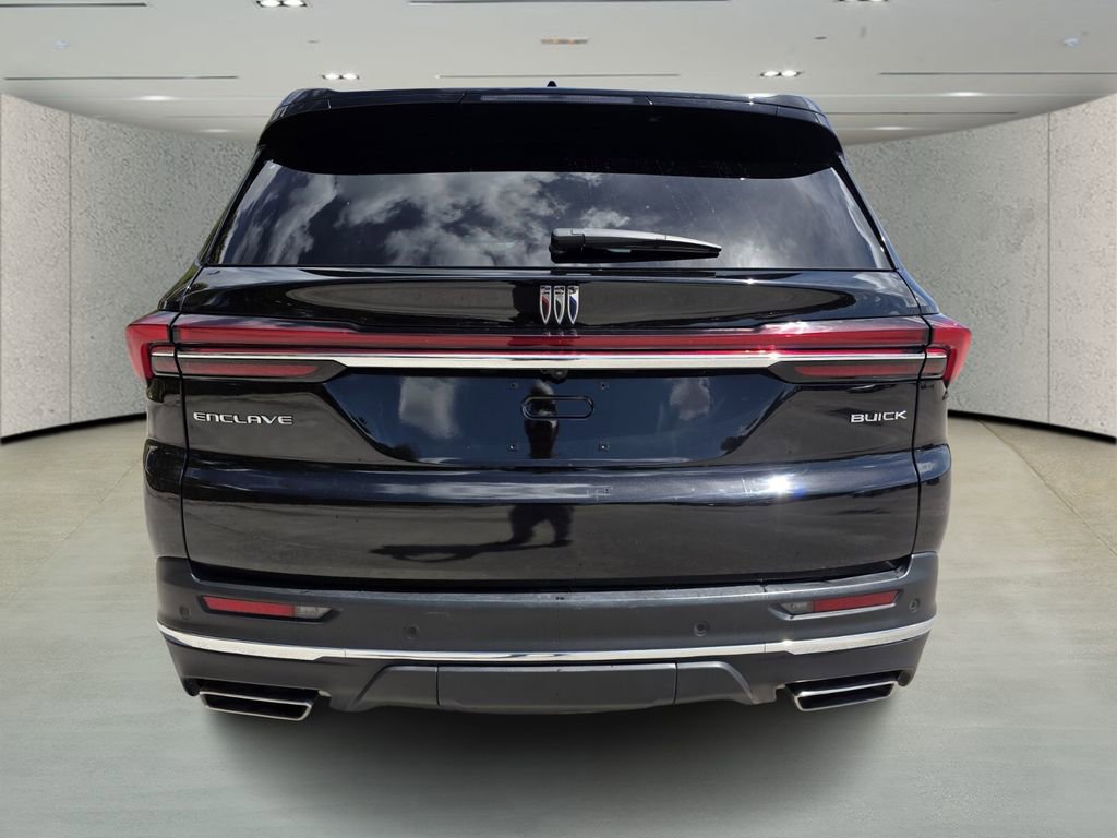 Used 2025 Buick Enclave Preferred image 4