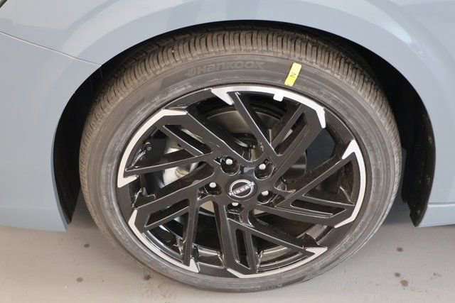 New 2026 Nissan Sentra SR w/ SR Premium Package image 7