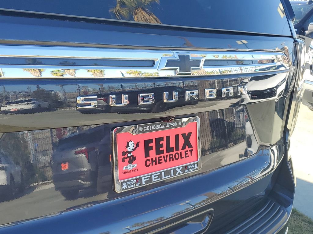 Used 2023 Chevrolet Suburban LS image 7