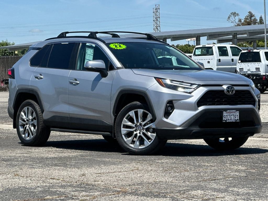 Used 2022 Toyota RAV4 XLE Premium FWD image 1