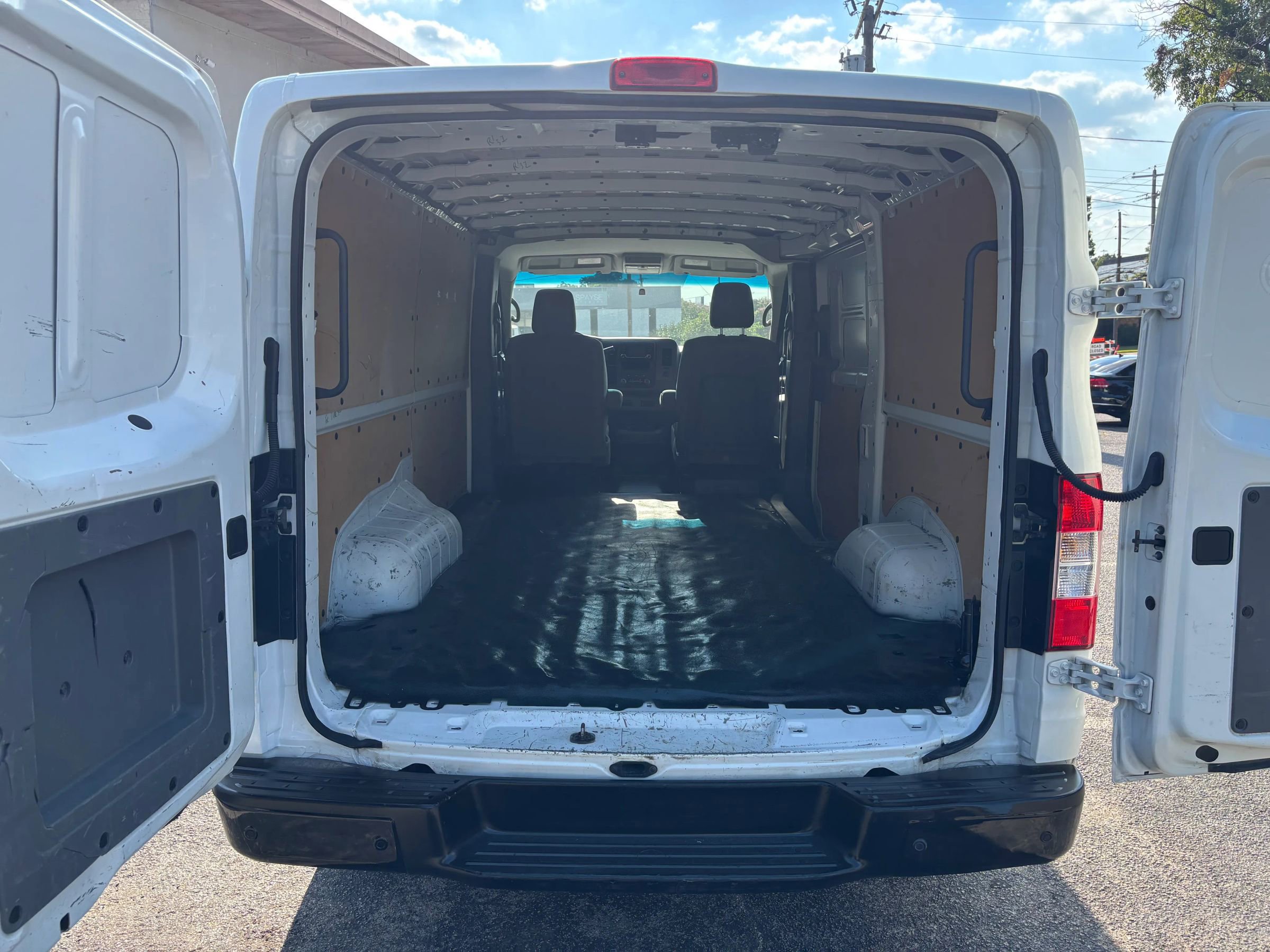 Used 2018 Nissan NV 1500 SV image 7
