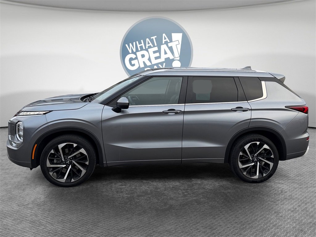 Used 2022 Mitsubishi Outlander SEL image 7