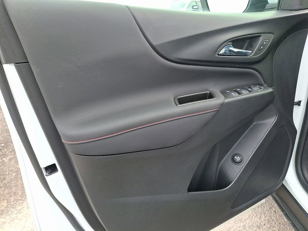 Used 2022 Chevrolet Equinox RS image 15