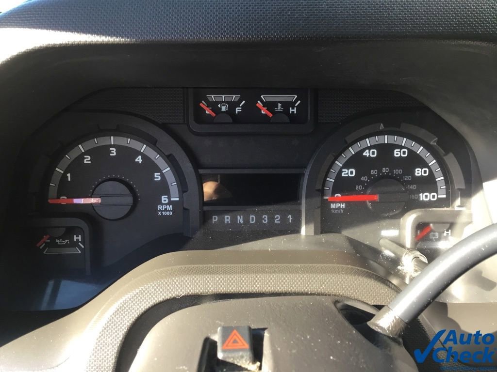 Used 2016 Ford E-350 and Econoline 350 Super Duty image 32