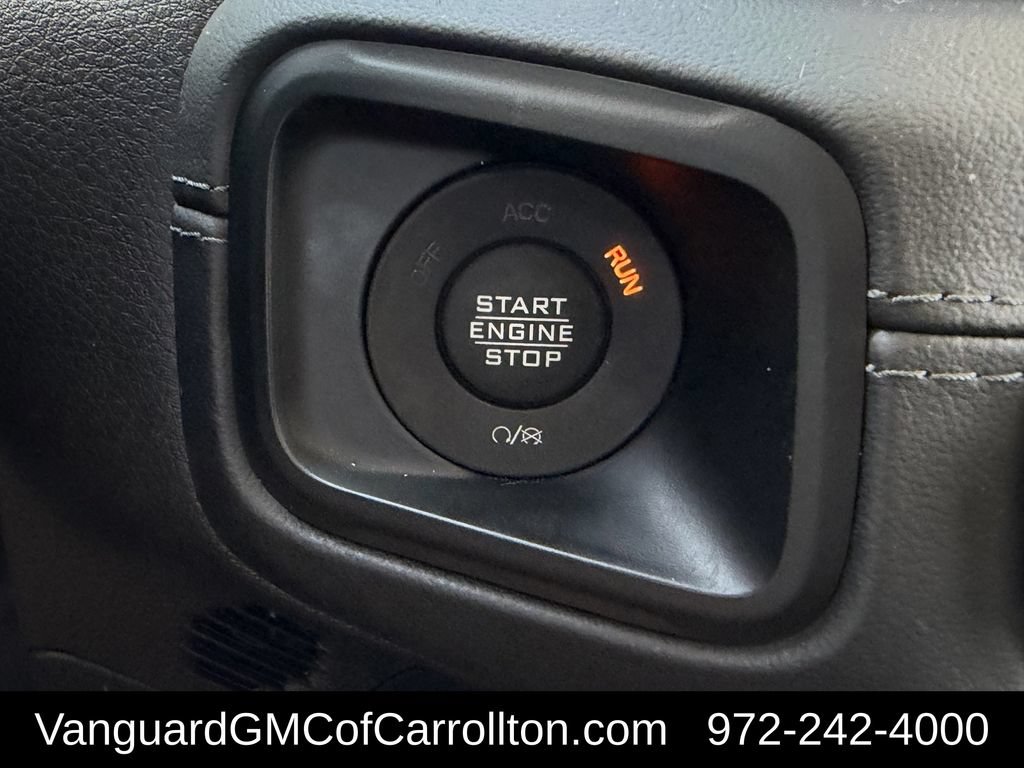 Used 2024 Jeep Wrangler Unlimited Sahara w/ Technology Group AWD/4WD image 27