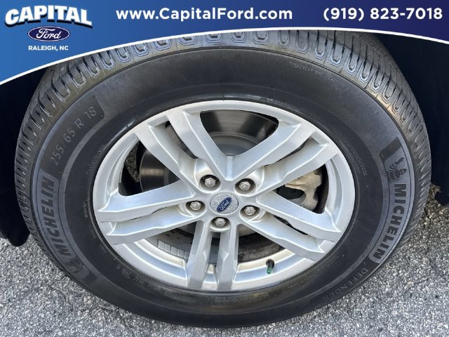Used 2020 Ford Explorer XLT w/ Equipment Group 202A AWD/4WD image 13