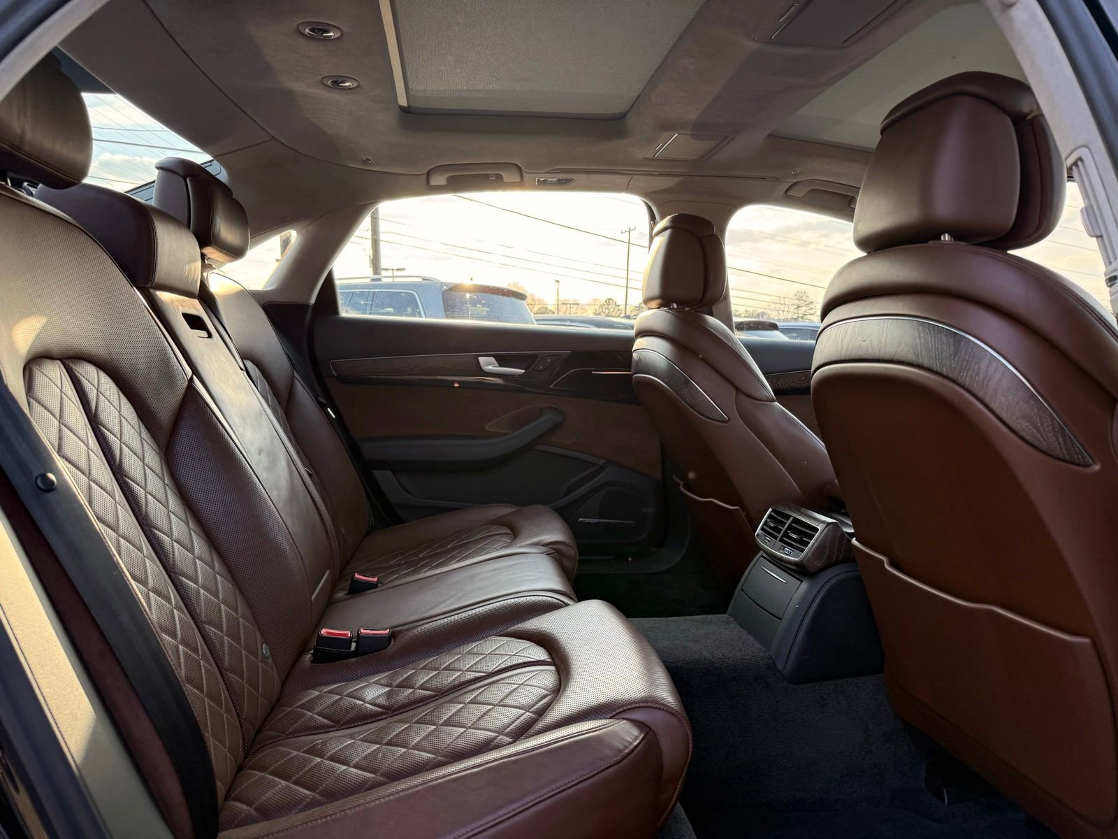 Used 2015 Audi A8 L 4.0T image 33