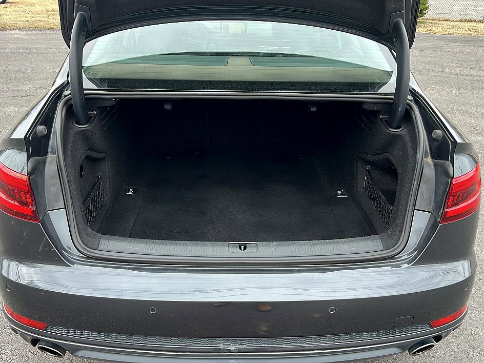 Used 2017 Audi A4 2.0T Premium Plus image 9