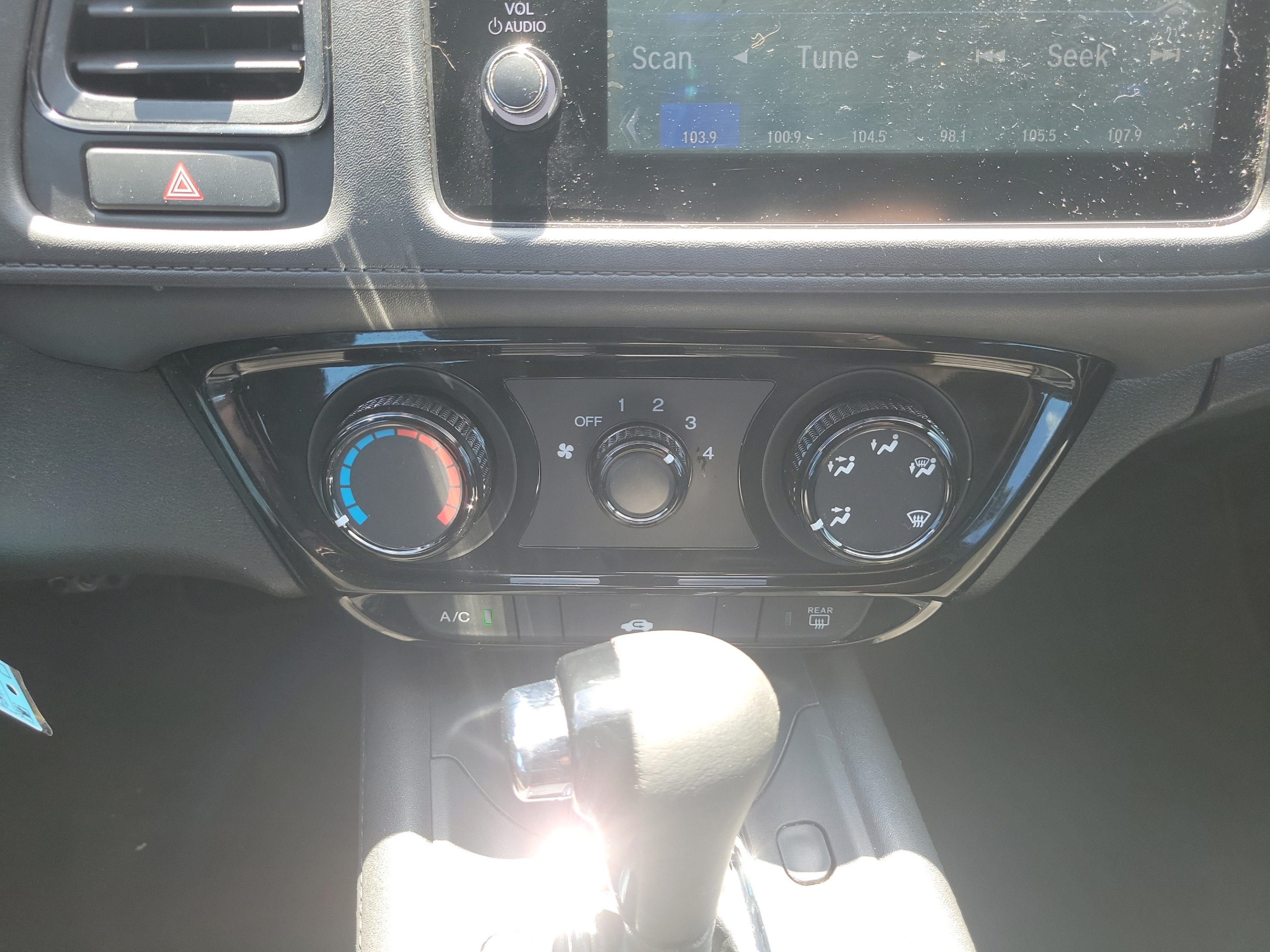 Certified 2019 Honda HR-V Sport image 14