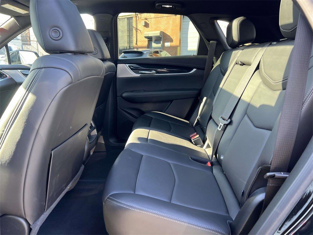 Certified 2023 Cadillac XT5 Premium Luxury image 16