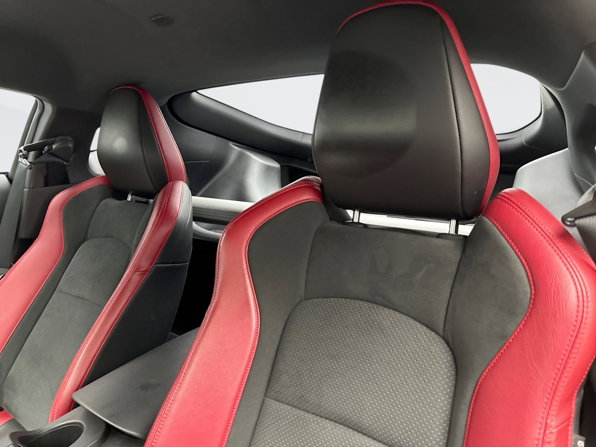 Used 2024 Nissan Z Performance w/ Floor Mat Package RWD image 10