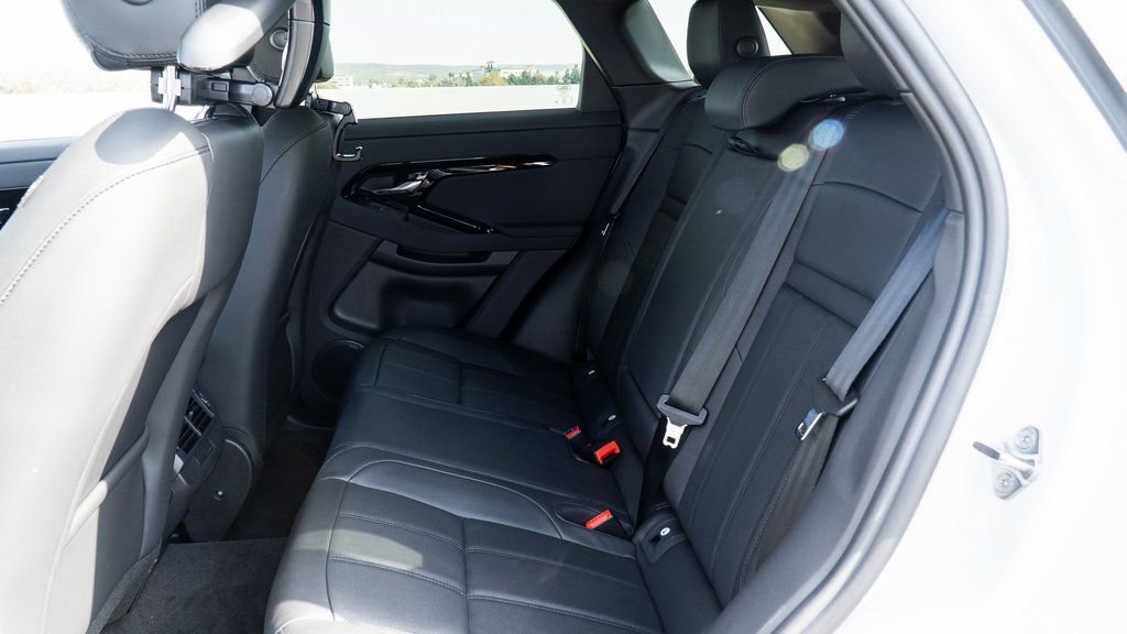 Used 2025 Land Rover Range Rover Evoque S image 26