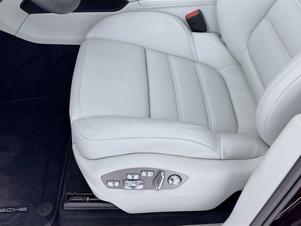 New 2026 Porsche Macan S AWD/4WD image 14